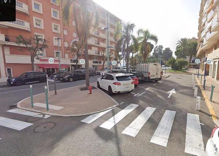 Superbe 3p Avec Terrasse, Plein Centre De Menton, Proche Et Commerces - Fr-1-196-358 芒通